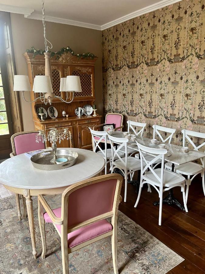 Bed and Breakfast Maison De Mags & Mags Lanouaille Exterior foto