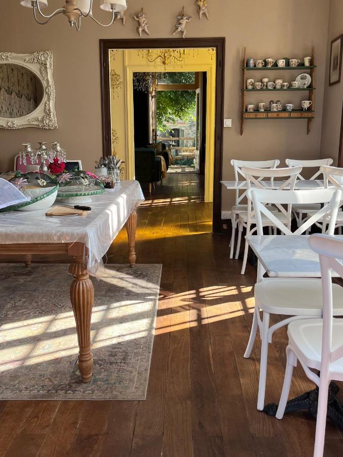 Bed and Breakfast Maison De Mags & Mags Lanouaille Exterior foto